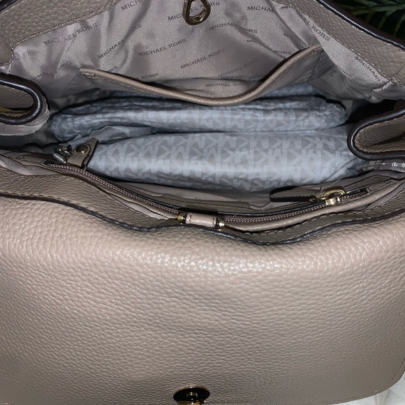 Michael Kors Backpack - Picture 6 of 7